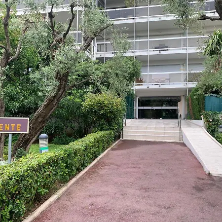 Résidence Le Tanit * Antibes
